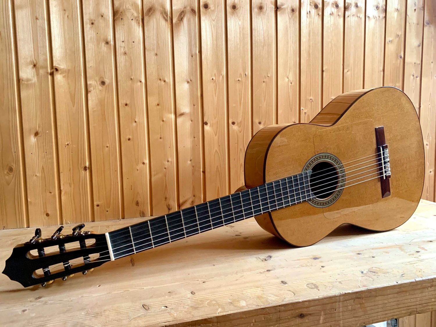 Handmade guitars of the highest quality | Bellido Guitar Workshop